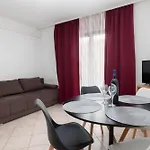 Family Roso Apartament *