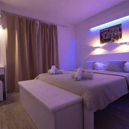 Apartment Family Roso Promajna